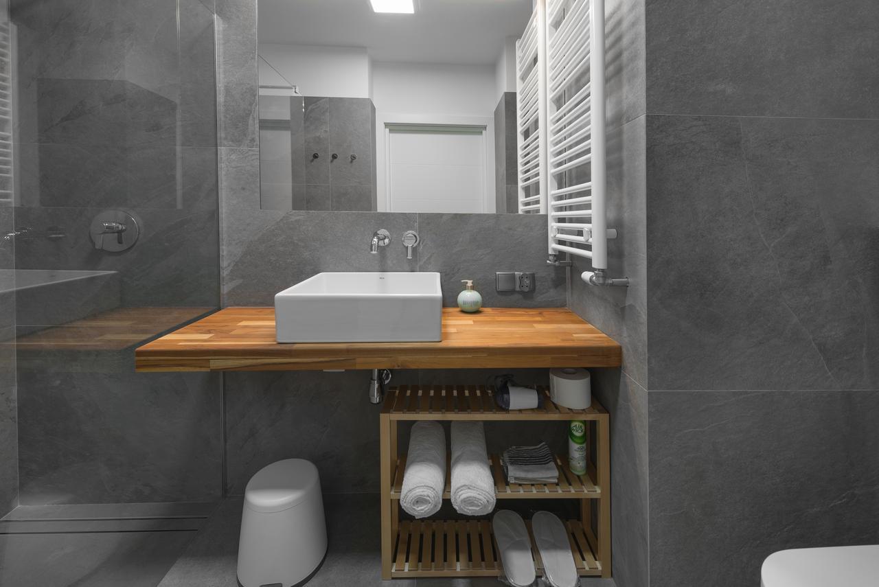 Apartamenty Benthos Towarowa 포즈난 외부 사진